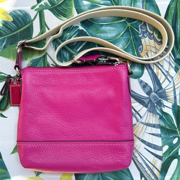 COACH Y2K Pink Crossbody Bag - Picture 10 of 16